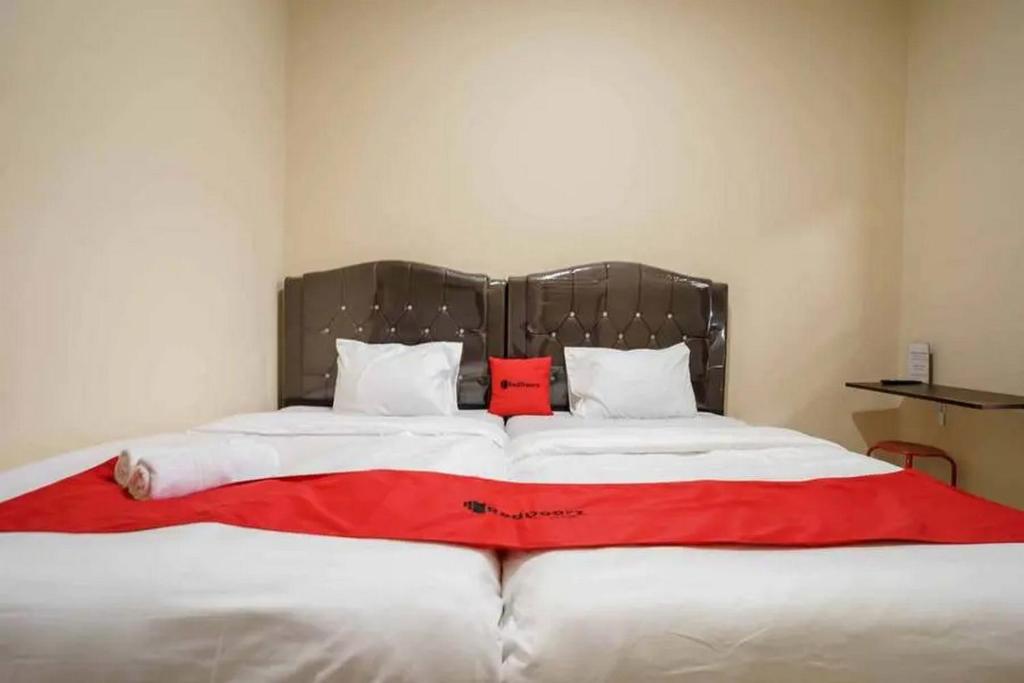 RedDoorz near UBL Lampung 2 - Habitación Gemela