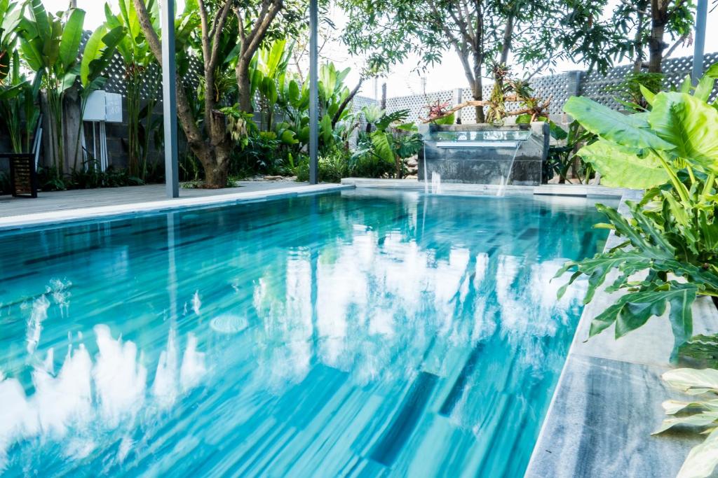 Hồ bơi trong/gần Eco House Villa