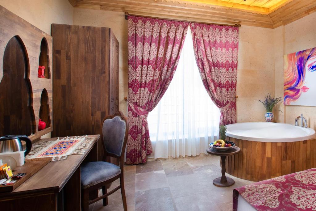 Cappadocia Pyramid Stone House - 17