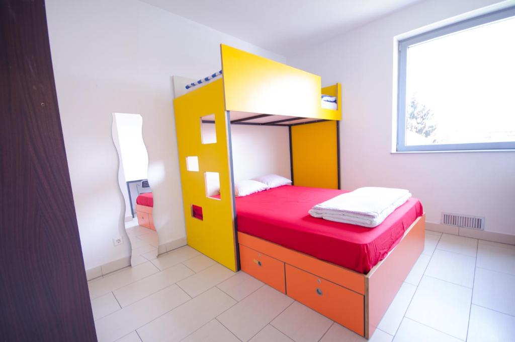 Postel nebo postele na pokoji v ubytování Simbol Rooms with free private parking