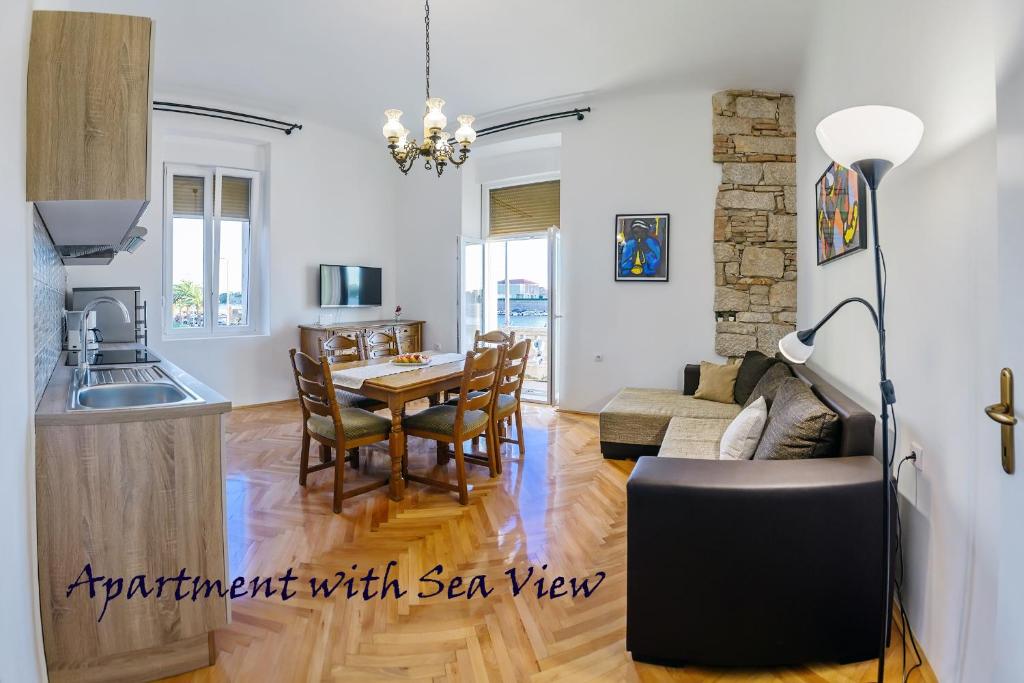 Summertime Apartments - 10