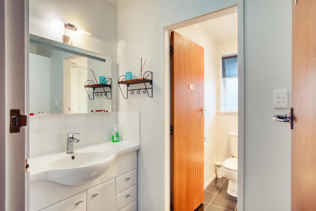 Sweet Home between CBD and University - Resim 13