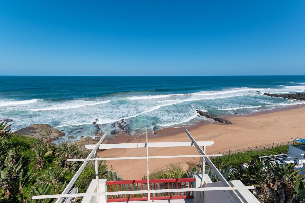 Santorini Perissa 21, Ballito (updated prices 2024)