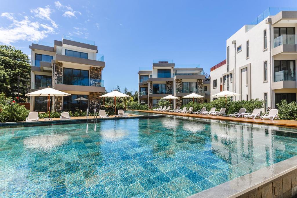 Bazén v ubytování Apartment Beachfront Ocean Terraces Residence, Poste Lafayette-Apt-C1 nebo v jeho okolí