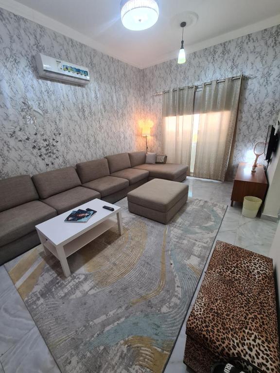 Flat one 1bedroom fully Equiped