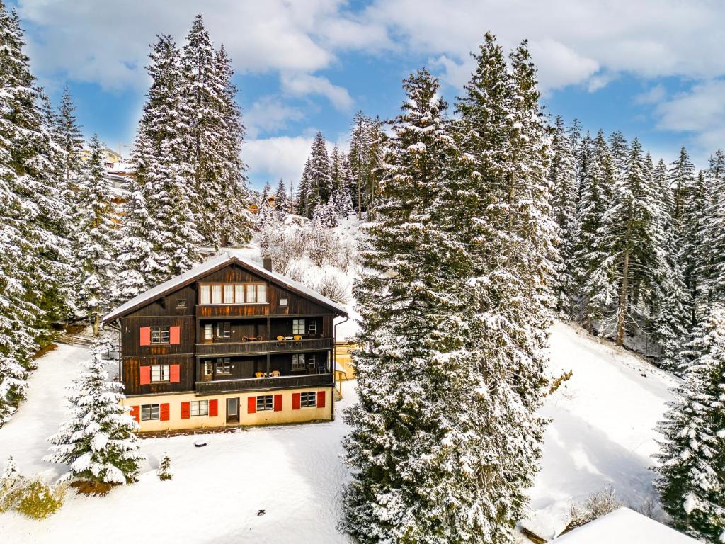 Chalet Pradella by Arosa Holiday v zimě
