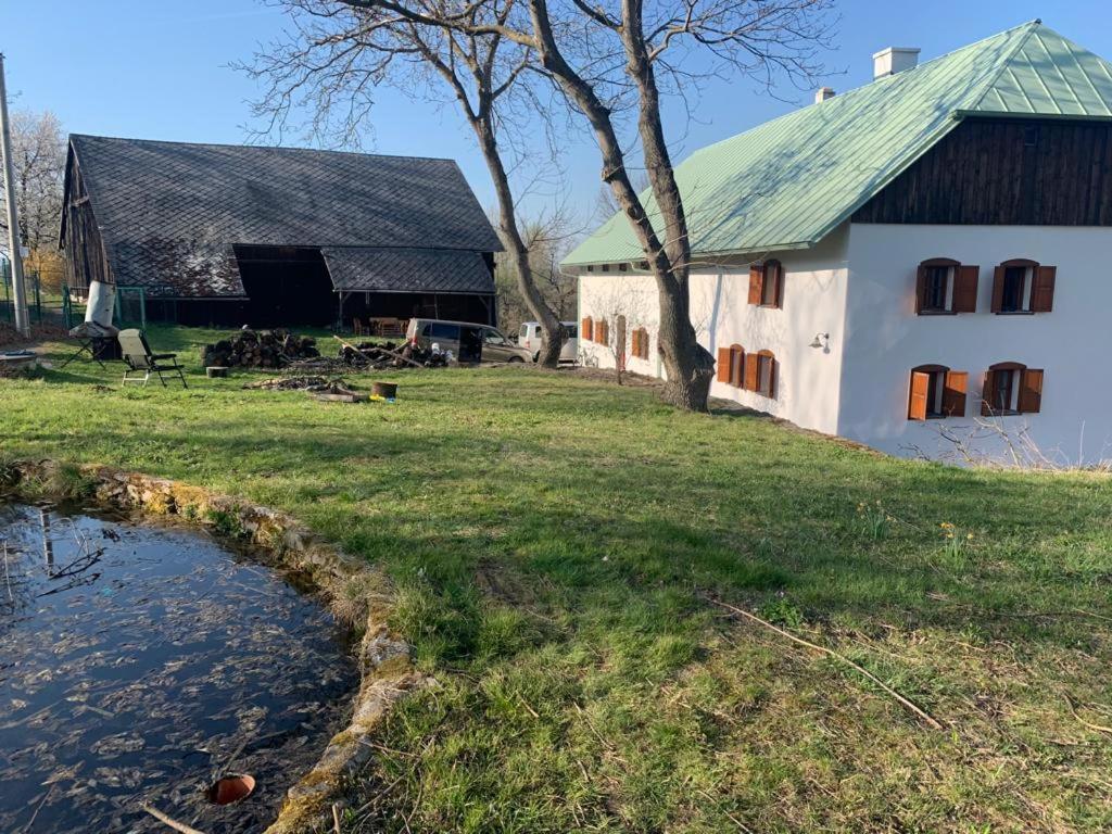 Zahrada ubytování Medieval Cottage Šumava
