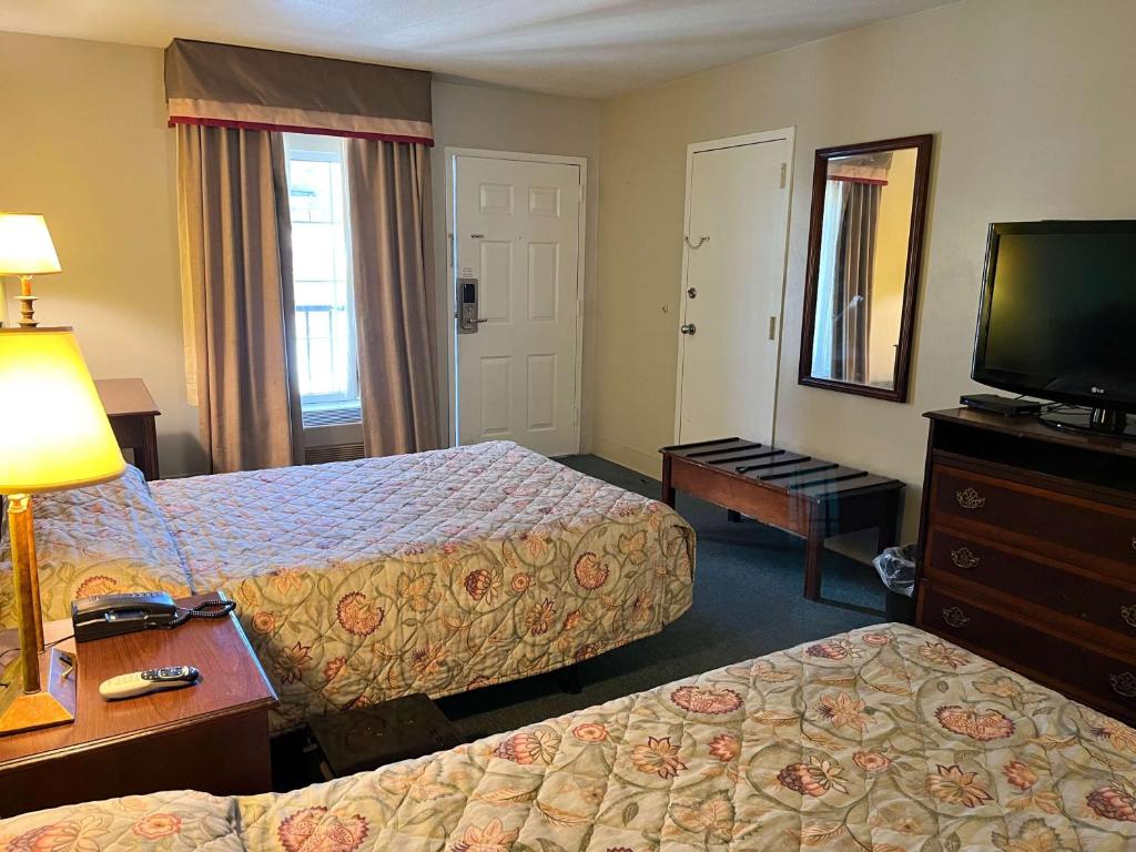 Motel 6 Bracey, VA I 85 - Habitación Queen Con Dos Camas Queen - Fumar
