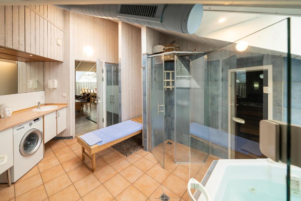 Kuchyň nebo kuchyňský kout v ubytování Ferienhaus Wellnessoase