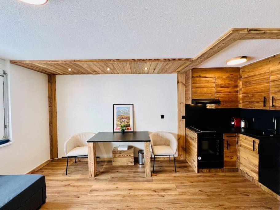 Kuchyň nebo kuchyňský kout v ubytování Chaleureux studio au centre