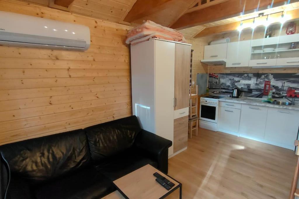 Kuchyň nebo kuchyňský kout v ubytování Tiny Treperka