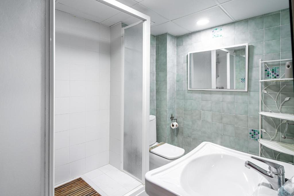 Koupelna v ubytování Carabeo II 5 Apartments Casasol
