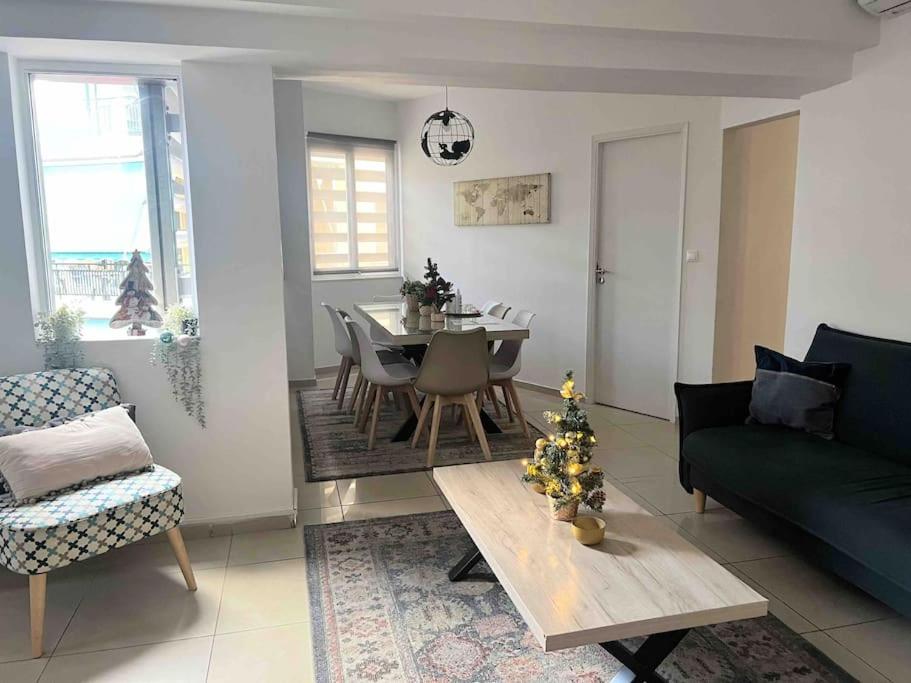 رزرو هتل و هاستل، کاملاً جدید Bright مدرن 6bdr apt-1min to Acropolis