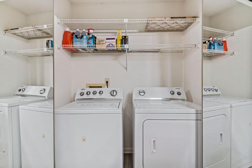Fotografie z fotogalerie ubytování RM2 - 1bdr 1bath Cozy ensuite shared Condo v destinaci Atlanta
