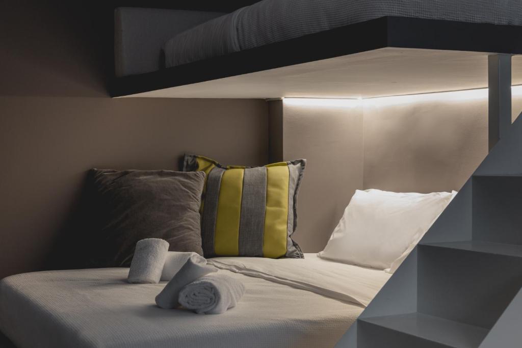 Athens Soho Lofts -Evaggelistrias 18 - 19