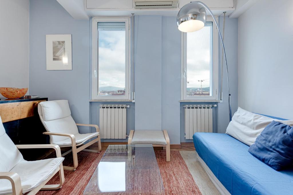 A seating area at A Casa di Sara 3