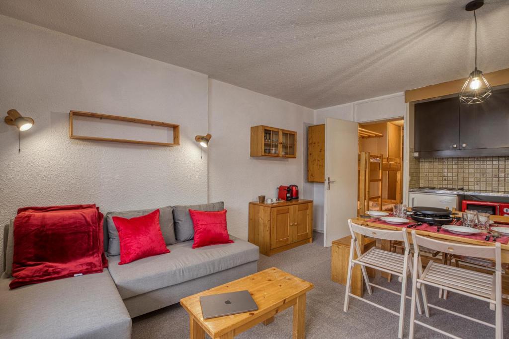 Posezení v ubytování Ski In-Out - Heart of Val Thorens Great 6 Guests, WiFi 20