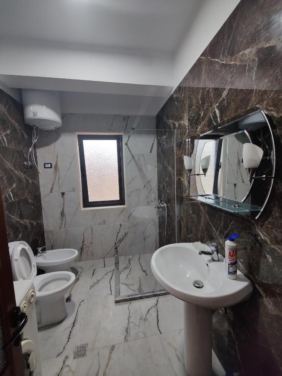 City Center Apartment - Imazhi 8
