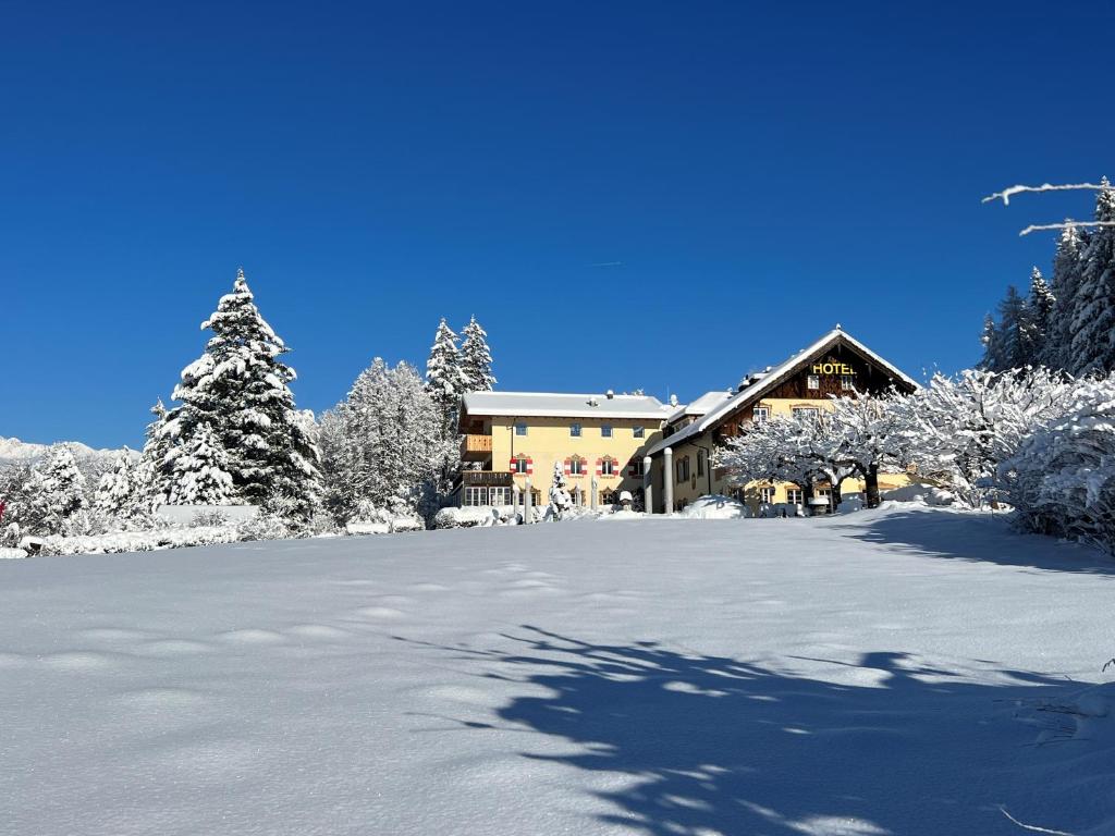Hotel Restaurant Grünwalderhof v zimě