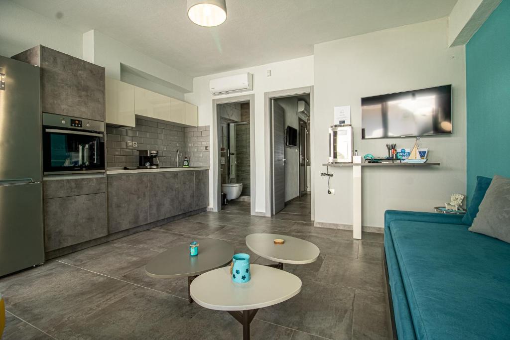 Kuchnia lub aneks kuchenny w obiekcie STREET 90 Lux Aparts