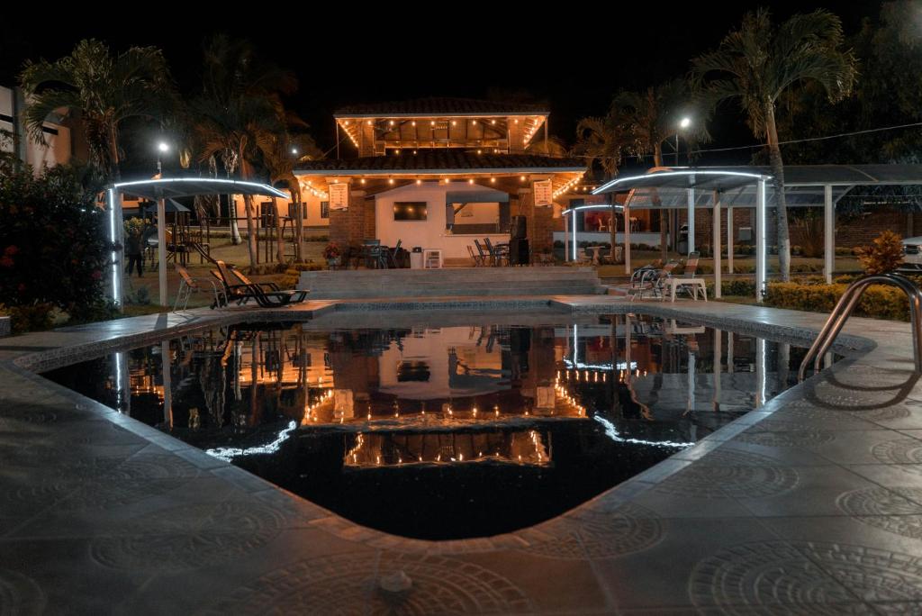 Bazén v ubytování Hotel Campestre La María Toro Valle nebo v jeho okolí