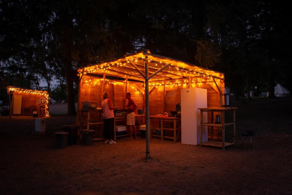 Fotografie z fotogalerie ubytování Lodg'ing Nature Camp Châteaux de la Loire v destinaci Cellettes