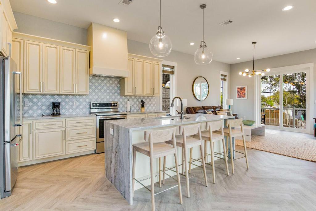 Dapur atau dapur kecil di Hello Sunshine