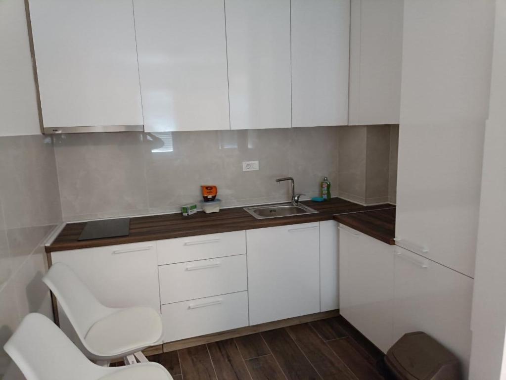 Kuchyň nebo kuchyňský kout v ubytování Nirvana SPA Center