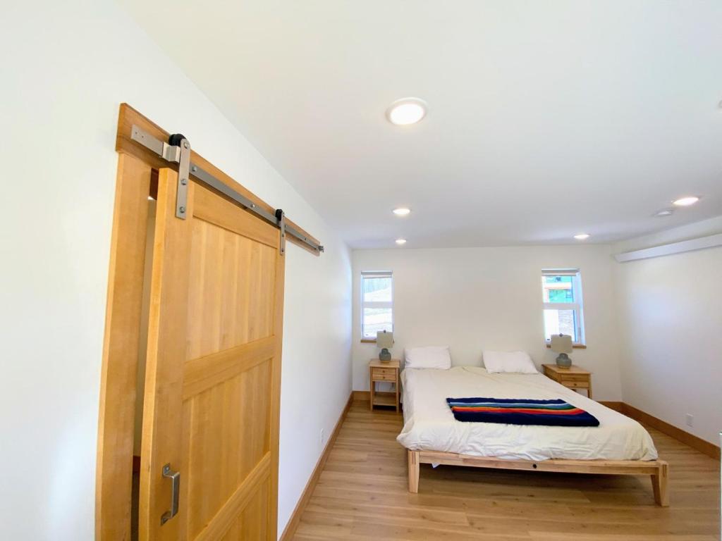 Old Jackson HWY Modern Farmhouse, Victor (updated prices 2024)