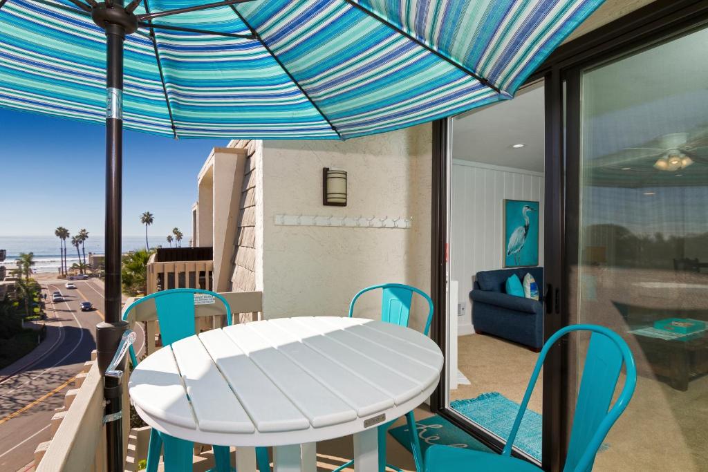 B300 Sea Breeze Penthouse, Oceanside (updated prices 2024)