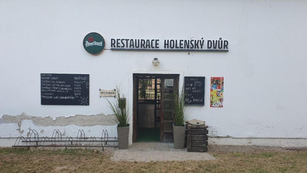 Certifikát, hodnocení, plakát nebo jiný dokument vystavený v ubytování Holenský dvůr