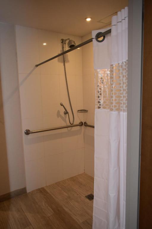 Un baño de Hampton Inn by Hilton Hermosillo