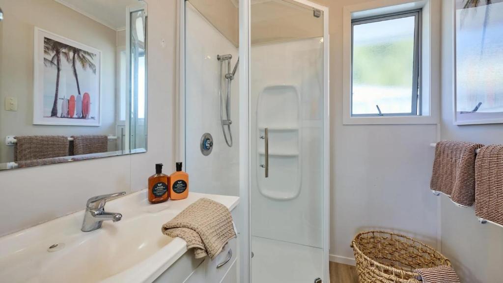 Views on Churchill - Resim 7