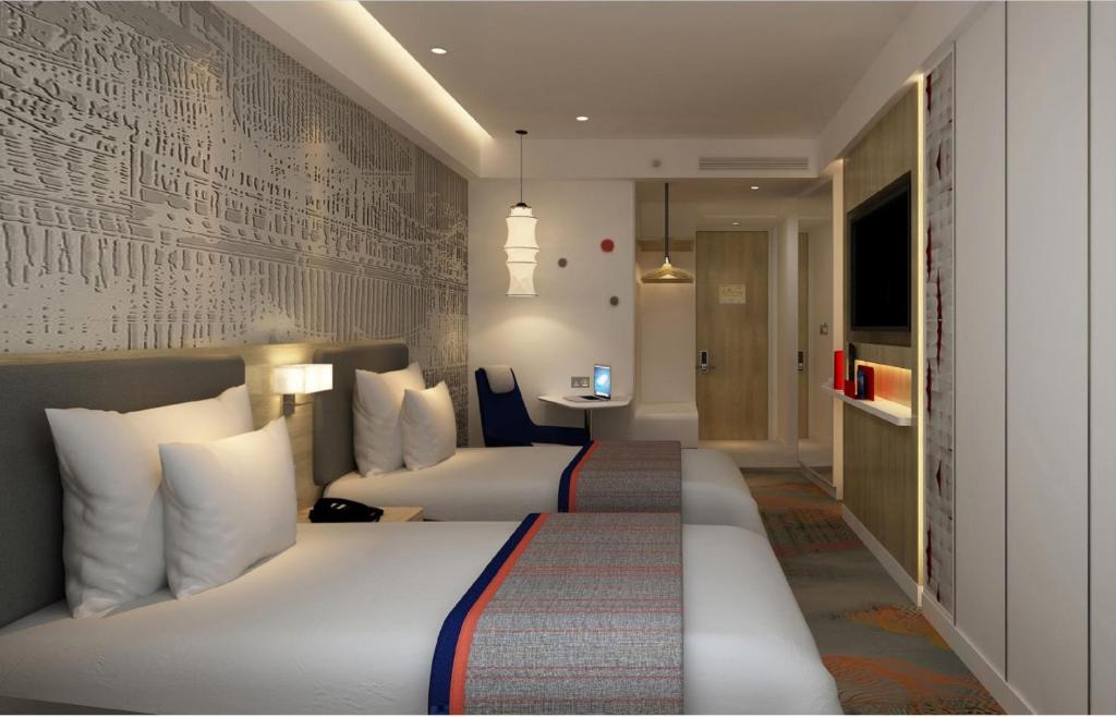 TV a/nebo společenská místnost v ubytování Holiday Inn Express Kathmandu Naxal by IHG