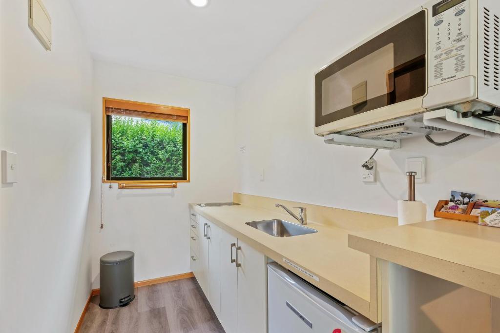 Alpine Garden Motel - Resim 23