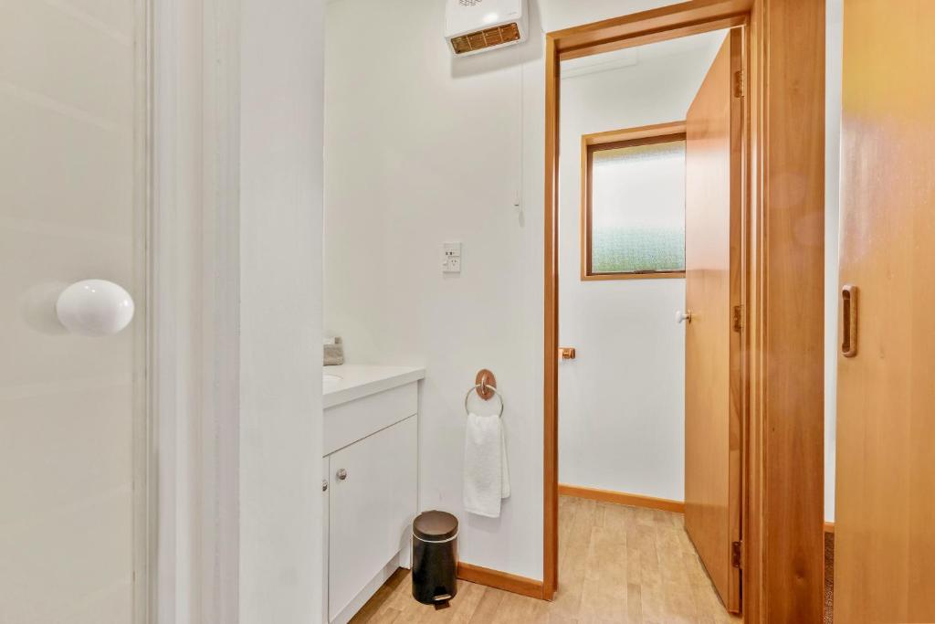 Alpine Garden Motel - Resim 25