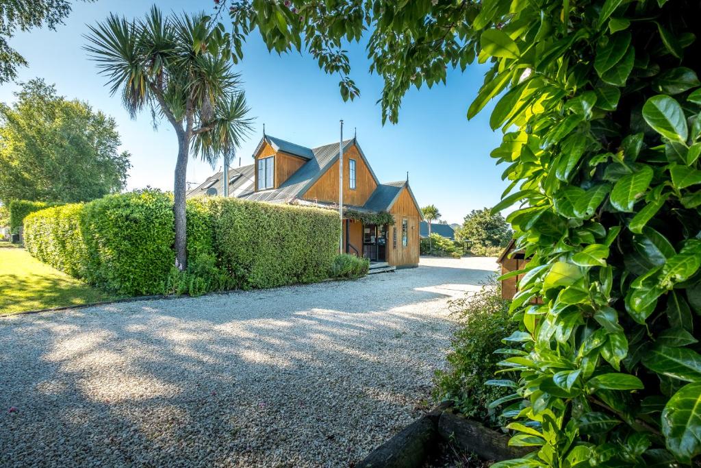 Alpine Garden Motel - Resim 7