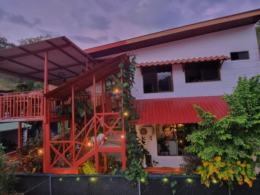 Apartment Rose House, Quepos, Costa Rica