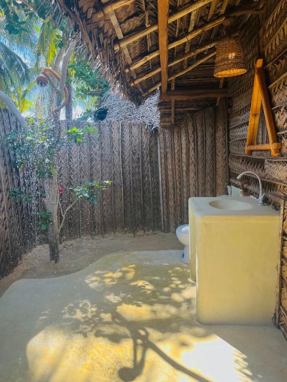 Windy Waves Beach Nature Resort & Kite School - 16