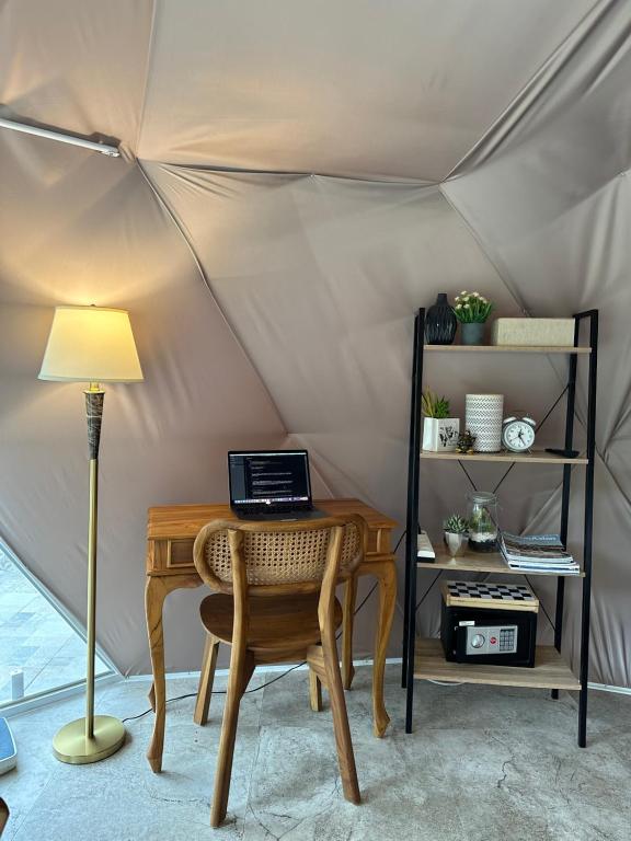 Foto sihtkohas Munduk asuva majutusasutuse Moondock Luxury Camp galeriist