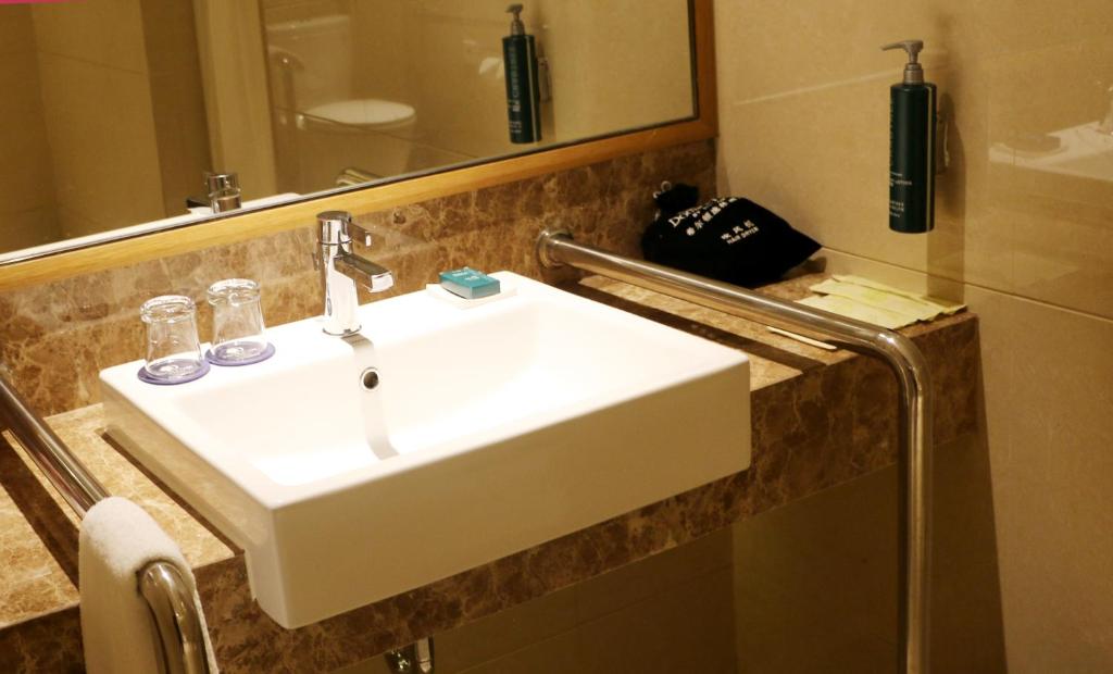 DoubleTree By Hilton Jiaxing - Habitación King - Acceso De Movilidad