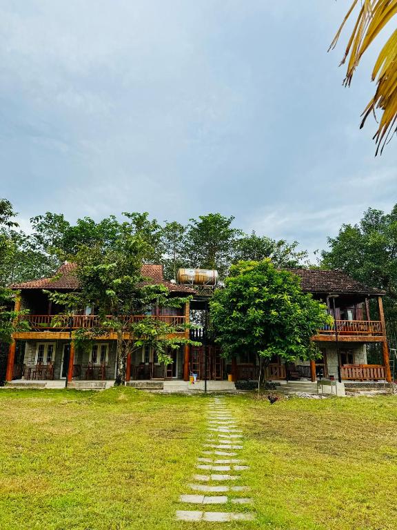 Zahrada ubytování Lava Rock Viet Nam Lodge