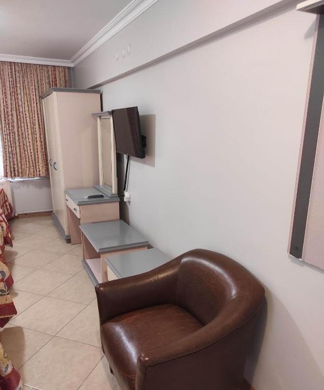 OTEL DEFNE - Drievoudige Kamer