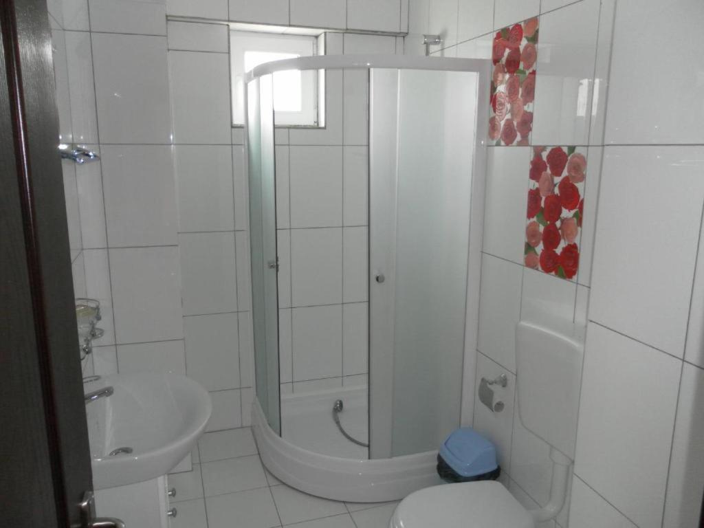 Koupelna v ubytování Hotel Romantic