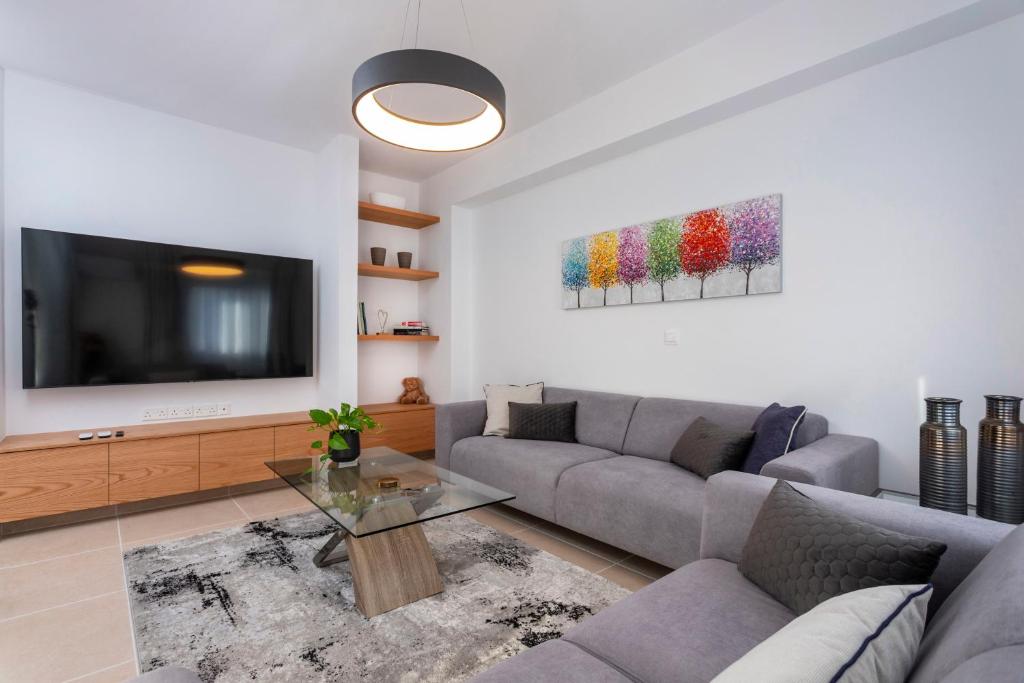 Kanika Seabreeze Apt by TrulyCyprus, Limassol (updated prices 2024)