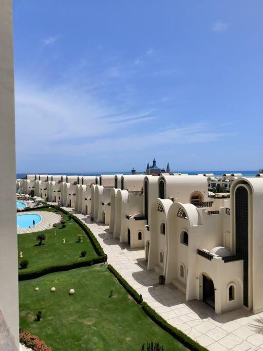 Studio for rent with a corral reef Non Egyptians only, Hurghada