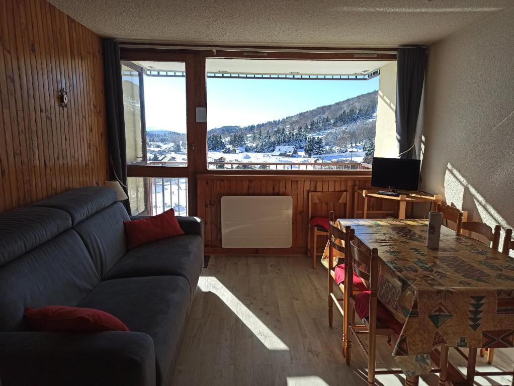 Studio aux pieds des pistes, Super Besse (updated prices 2025)