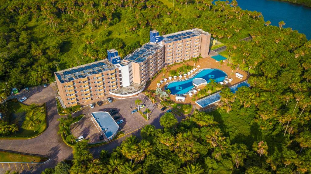 einen Blick über das Resort mit Pool in der Unterkunft Hotel - Gran Lençóis 2 suítes in Barreirinhas
