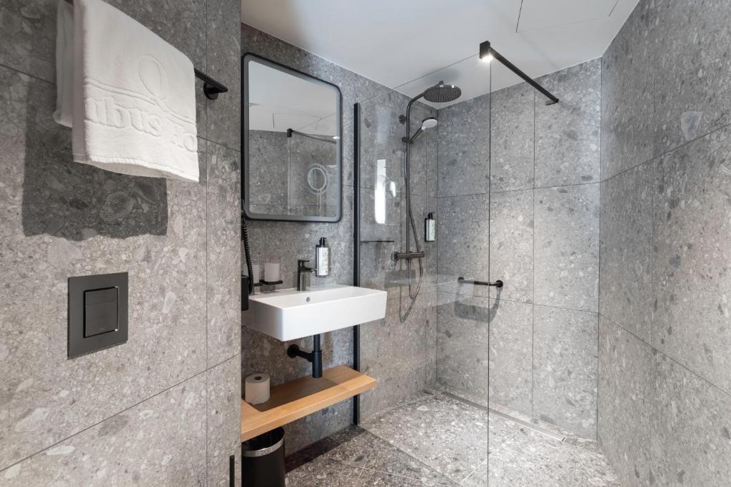 Qubus Hotel Katowice - Resim 20