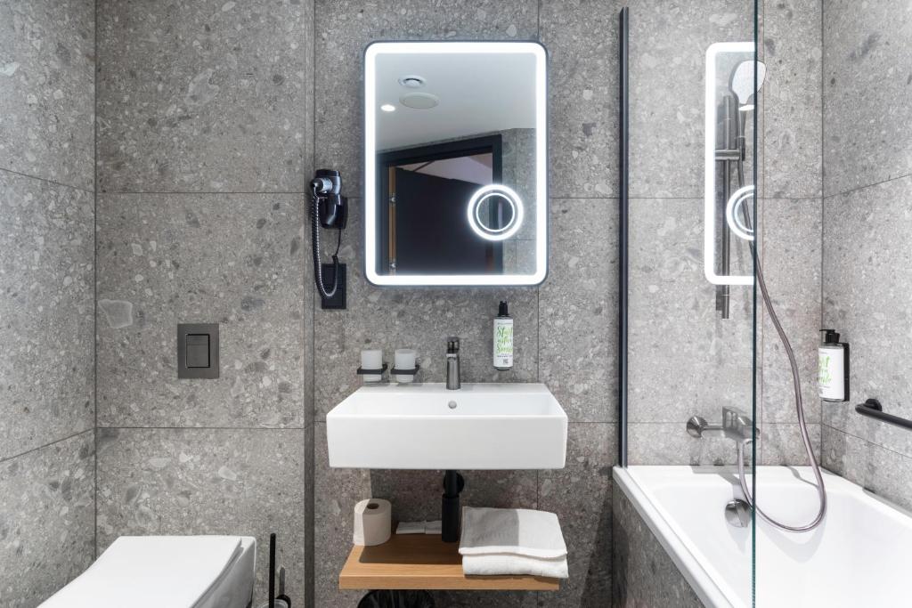 Koupelna v ubytování Qubus Hotel Katowice